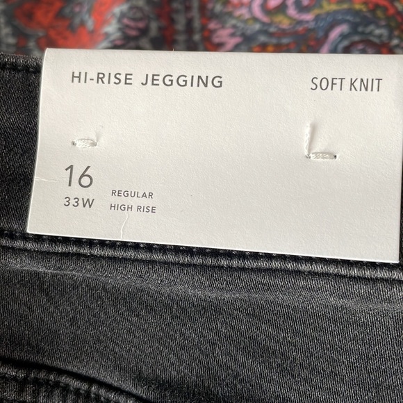 NWT American Eagle Black Soft Knit Hi Rise Next Level Stretch Jegging Jeans - Picture 2 of 5